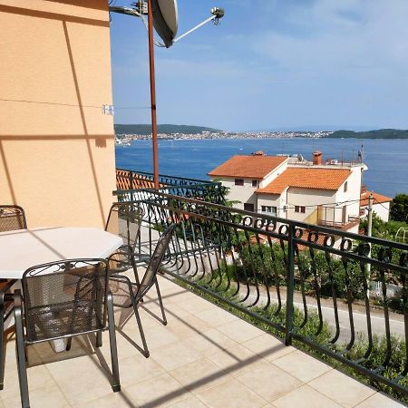 Eva Apartment 1 Trogir Exterior photo